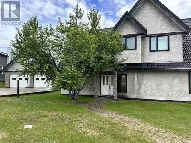 5516 Minnaker Crescent, Fort Nelson, BC, V0C 1R0 house for s.