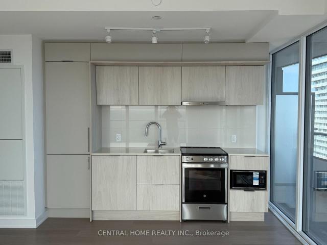 5511 Burnhamthorpe Road, Mississauga | 2Beds/2Bath, Condo, $2,700/mo | Condos. Ca