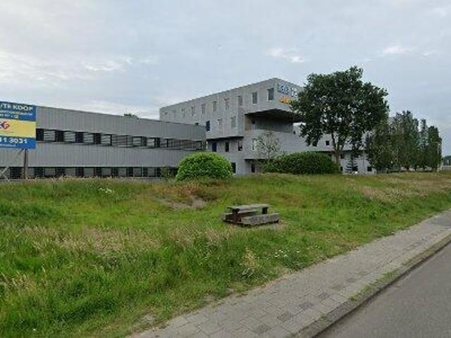 551 m2 office space for rent in Groningen