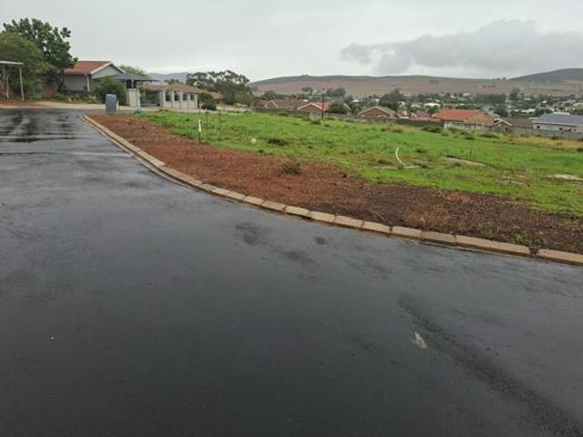 551 m² Land available in Moorreesburg