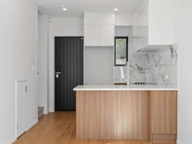 5/51 Wharf Road, Te Atatu Peninsula, Waitakere City