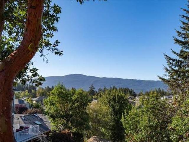 5524 Cliffside Road Nanaimo BC Land Lot For Sale REW