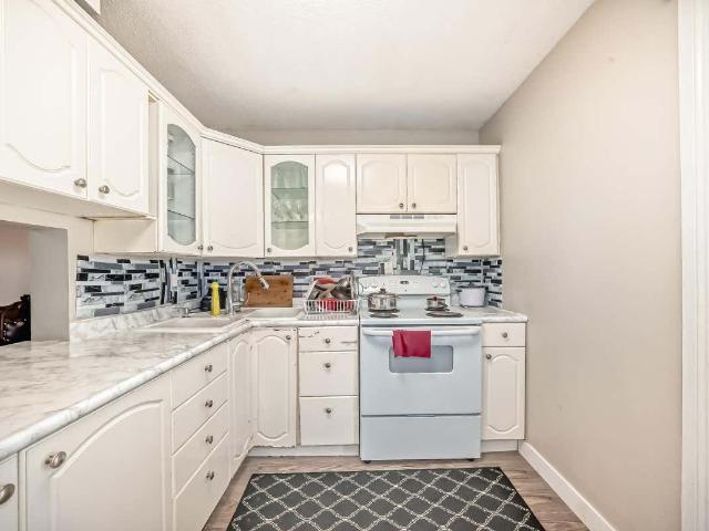 5535 A AV NW, Edmonton, AB T5R 3R2 Townhouse For Sale | RE/MAX | E4456