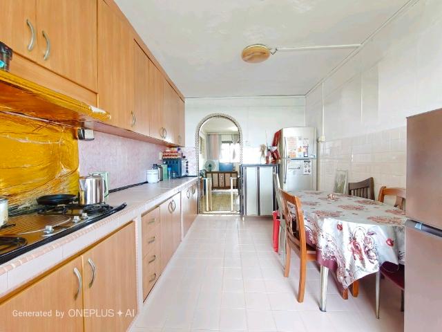 554 Bedok North Street 3 HDB Apartment For Sale, $418,000, 2 Bed 2 Bath 732 sqft $571.00 psf