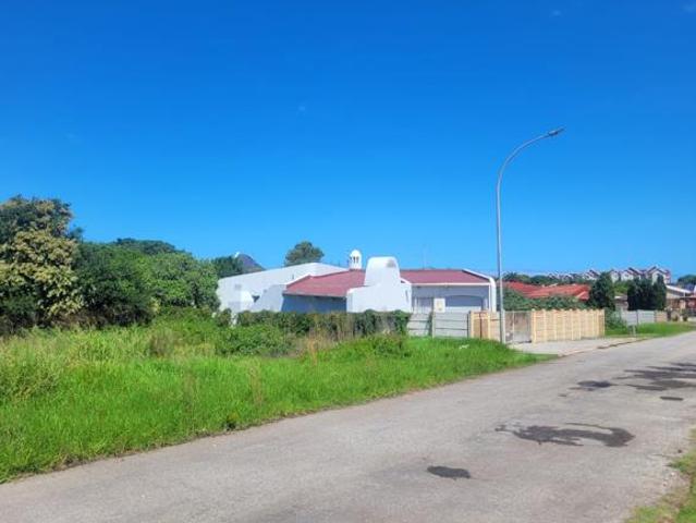 554 m² Land available in Aston Bay