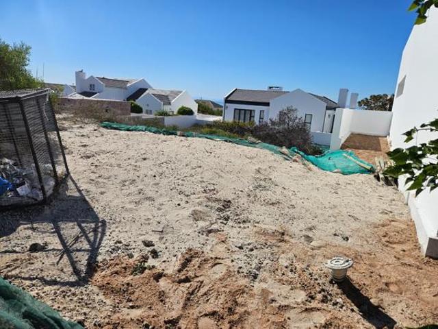 554 m² Land available in Shelley Point