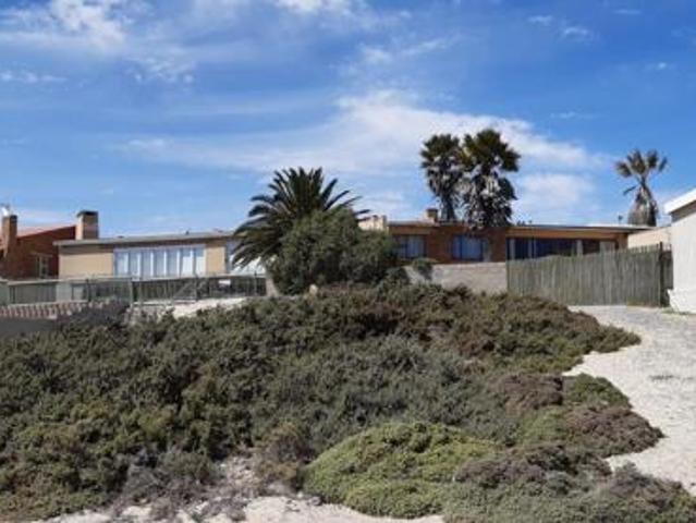 555 m² Land available in Port Nolloth