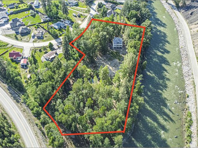 555 San Ang Way, Princeton, Bc