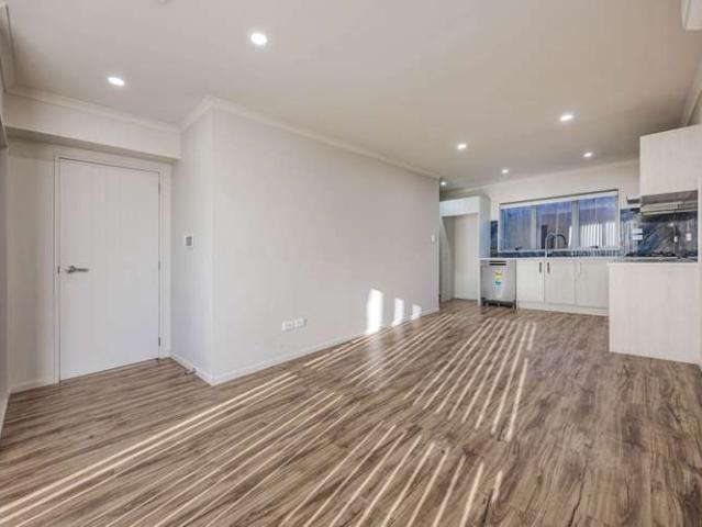 5/55 Swaffield Road, Papatoetoe, Manukau City