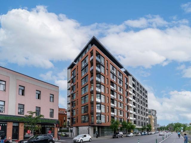 555 Rue de la Commune O #603