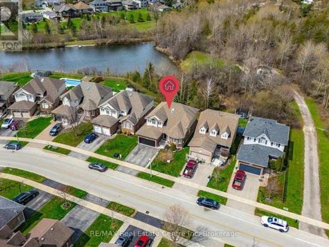 556 Black Street, Centre Wellington Fergus, ON, N1M 0A3 house for sale | Listing ID X13482 | Royal LePage