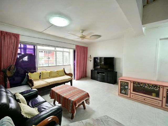 556 Jurong West Street 42 HDB Apartment For Sale, $710,888, 3 Bed 3 Bath 1,593 sqft $446.00 psf