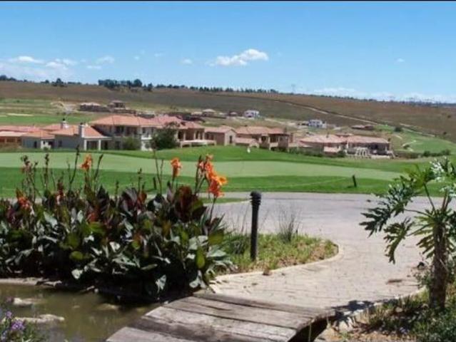 557 m² Land available in Blue Valley Golf Estate