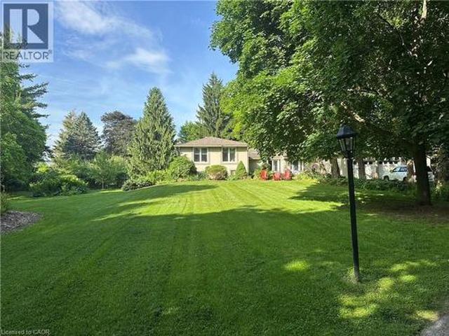 5590 Blind Line, Burlington, ON, L7P 0B2 house for sale | Listing ID 40840 | Royal LePage