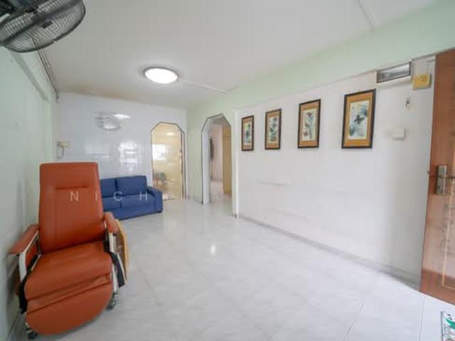 559 Ang Mo Kio Avenue 10 HDB Apartment For Sale, $428,000, 2 Bed 2 Bath 732 sqft $585.00 psf
