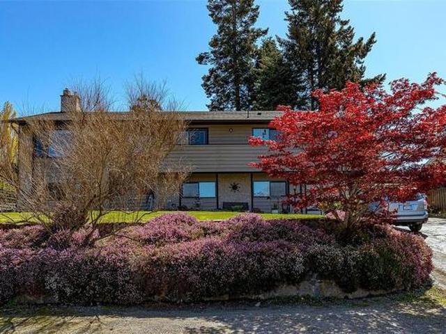 559 Kenneth St, Saanich, BC, V8Z 2B8 house for sale Listing.