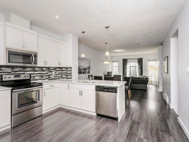 55 723 Street, Edmonton, AB, T6W 2N6 townhouse for sale | Listing ID E4496 | Royal LePage