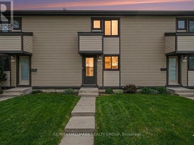55 7846 Jeanne D'Arc Boulevard, Ottawa, ON, K1C 2E9 townhouse for lease | Listing ID X13446 | Royal LePage