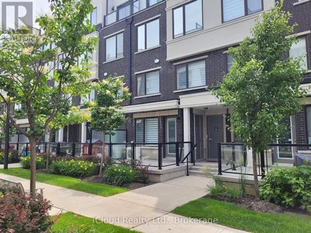 55 300 Alex Gardner Circle, Aurora, ON, L4G 3G5 townhouse for lease | Listing ID N13658 | Royal LePage