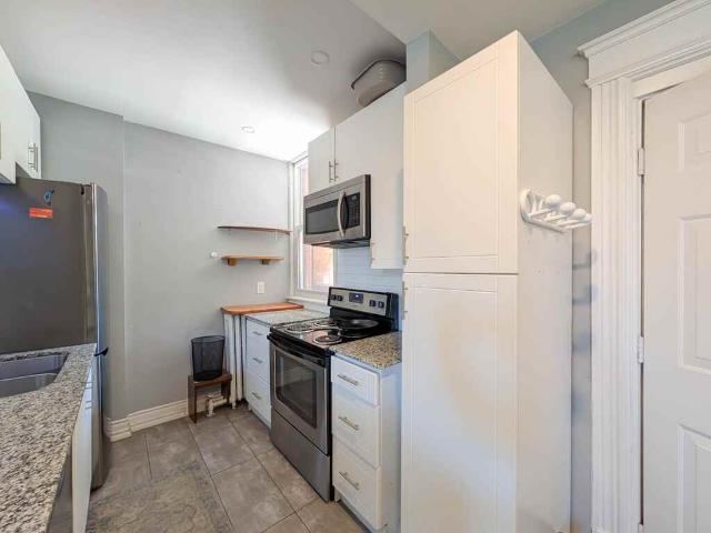 55 Wellington Street South 3 2 Bedroom Apartment for Rent at 55 Wellington St S, Hamilton, ON L8N 2P9 Corktown