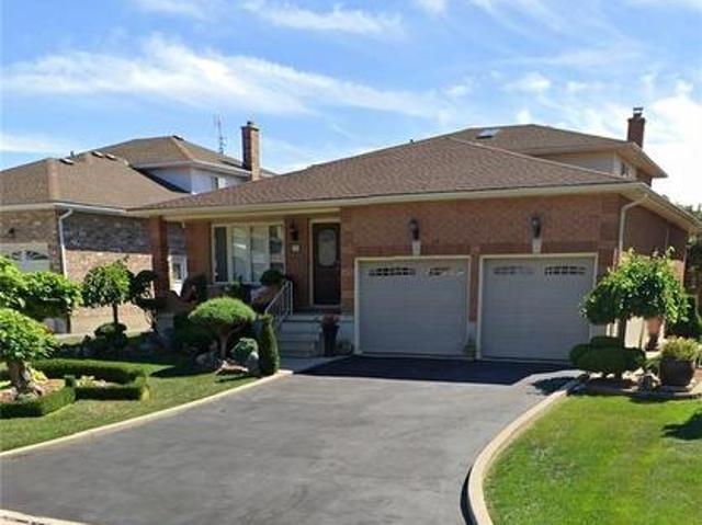 55 Azores Crescent, Cambridge, ON, N1R 7Z5 house for sale | Listing ID 40842 | Royal LePage