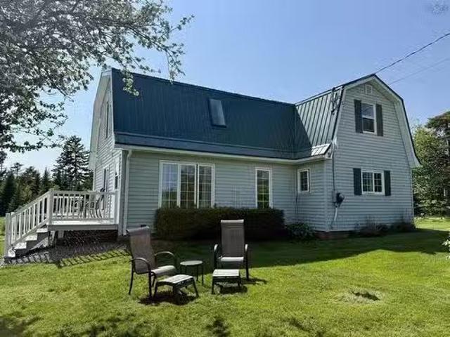 55 Brown Road, Upper Economy, NS, B0M 1B0 house for sale Li.