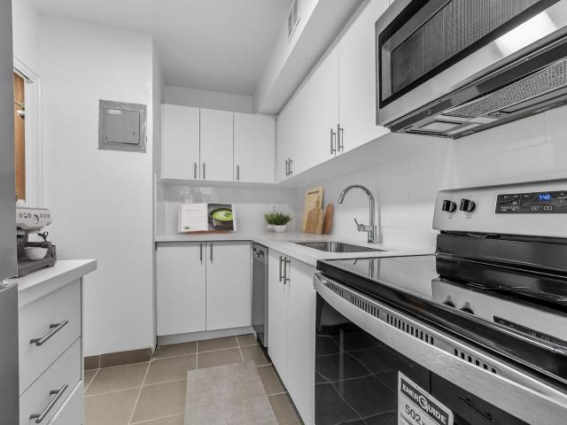55 Brownlow Avenue 1 bedroom, 1 bathroom with a balcony [object Promise] for Rent