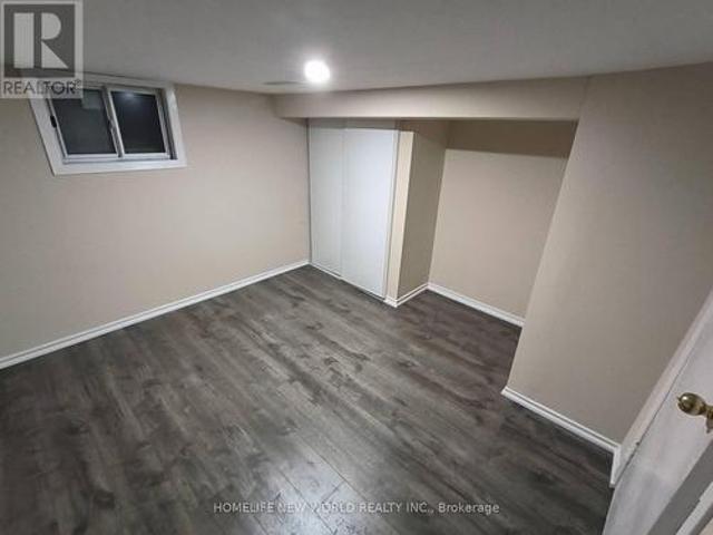 55 Chamberlain B1 Avenue, Toronto, ON, M6E 4J9 house for lease | Listing ID W13508 | Royal LePage