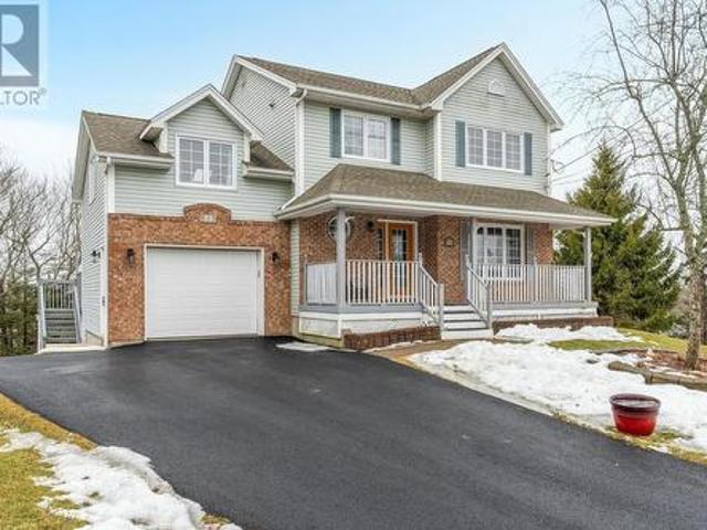 55 Hampstead Court, Dartmouth, NS, B2V 2S3 house for sale | Listing ID 202504 | Royal LePage