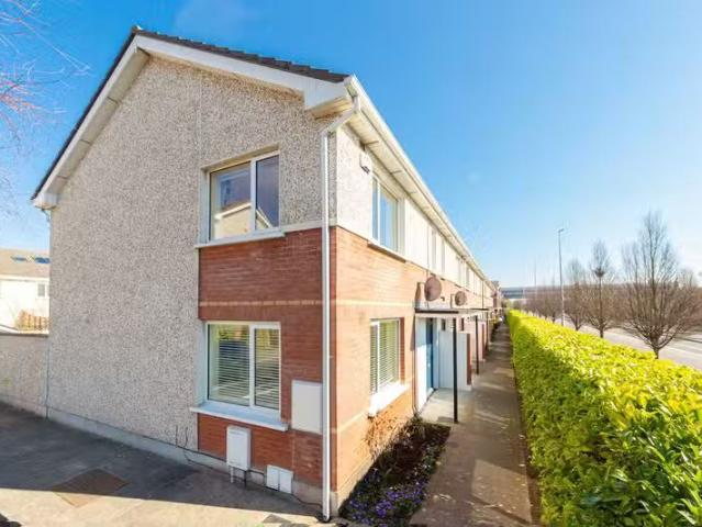 55 Hansted Grove, Lucan, Co. Dublin, K78W211 is for sale