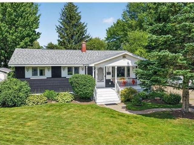 55 Lindsay St, Riverview, NB, E1B 3A2 house for sale | Listing ID NB146474 | Royal LePage