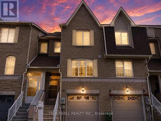 55 Norman Wesley Way, Toronto, ON, M3M 3H3 townhouse for lease | Listing ID W13218 | Royal LePage