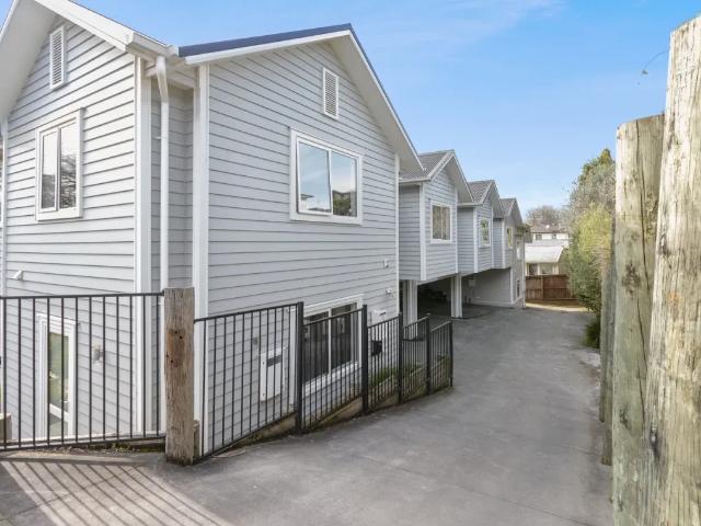 5/5 Rm E Edgecumbe Street