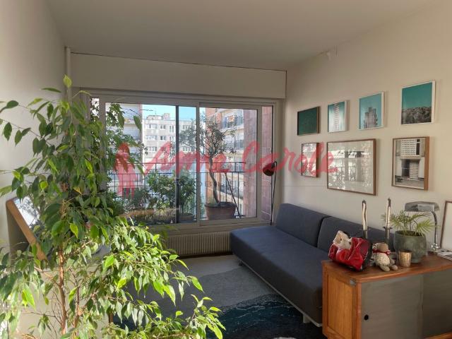 55 rue des Vignoles 75011 PARIS