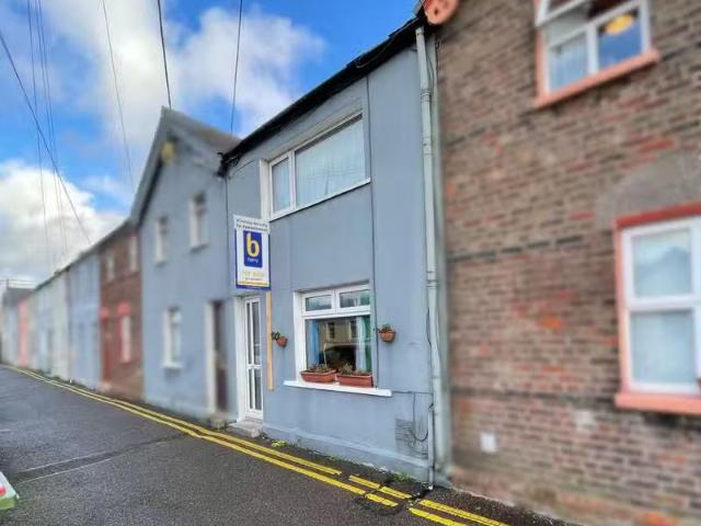 55 Sarsfield's Terrace, Old Youghal Road, Cork City Centre, T2.