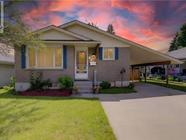 55 Southwood Drive, Kitchener, ON, N2E 2E6 house for sale | Listing ID 40839 | Royal LePage