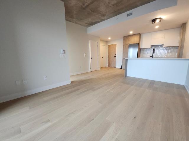 5605 Av. Pierre De Coubertin, Montréal Est, QC H1N