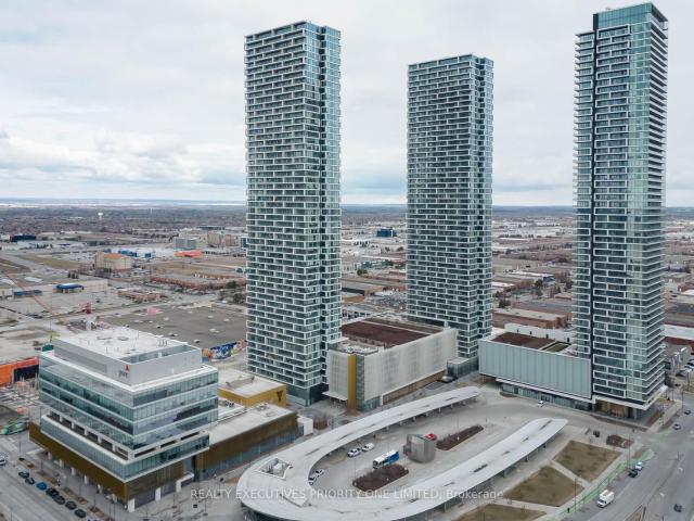 5606 5 Buttermill Avenue, Vaughan | Sold, N12993 | Condos. Ca