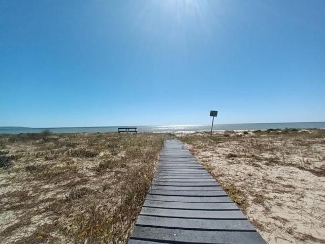 560 m² Land available in Port Owen