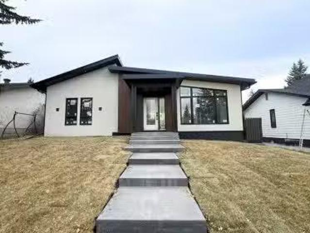 5616 Lodge Crescent Sw, Calgary, AB, T3E 5Y7 house for sale.