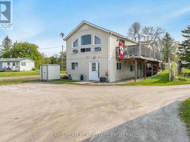 5632 Penetanguishene Road, Springwater, ON, L0L 1P0 house for sale | Listing ID S13504 | Royal LePage