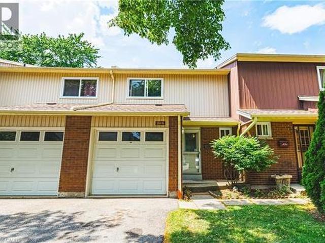 564 Sheraton Road Unit# 14, Burlington, ON, L7L 4B2 townhouse for sale | Listing ID 40853 | Royal LePage