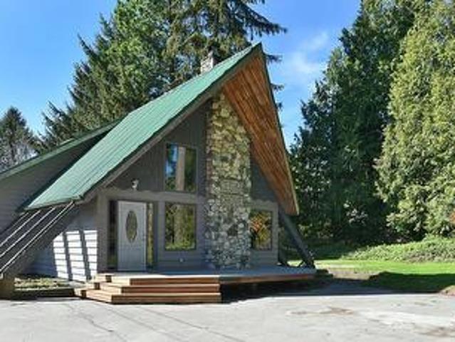 5651 Wakefield Road, Sechelt, BC, V7Z 0N4 house for sale | Listing ID R2994 | Royal LePage