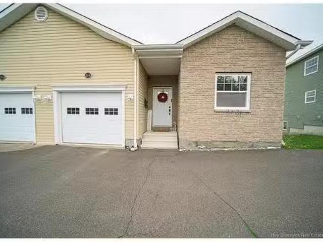 566 Canada St, Fredericton, NB, E3A 4A7 house for sale List.