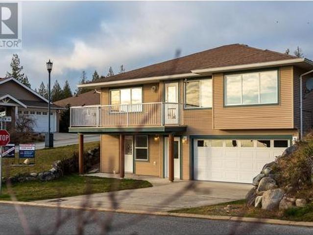 5683 Emily Way, Sechelt, BC, V7Z 0N5 Single Family Property For Sale | Listing ID R2959 | Royal LePage