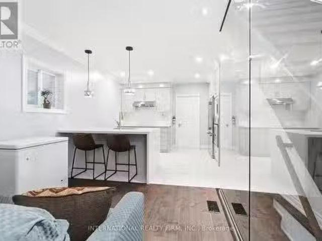 568 Delaware Avenue N, Toronto, ON, M6H 2V2 house for sale.