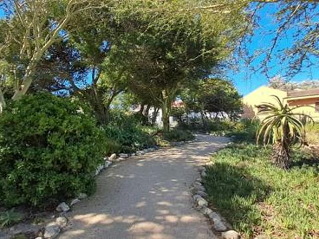 569 m² Land available in Port Owen