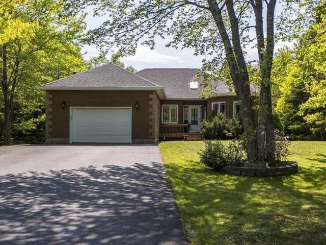 56 Bristol Avenue, Stillwater Lake, NS, B3Z 1G7 house for sale | Listing ID 202614 | Royal LePage
