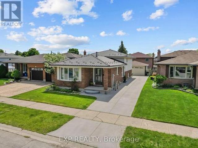 56 Classic Crescent, London East P, ON, N5W 5T8 house for sale | Listing ID X13213 | Royal LePage