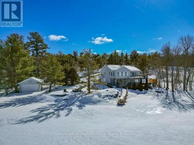 56 Granite Road N, The Archipelago North, ON, P0G 1K0 Luxury House for sale | Listing ID X12014 | Royal LePage Carriage Trade Luxury Properties